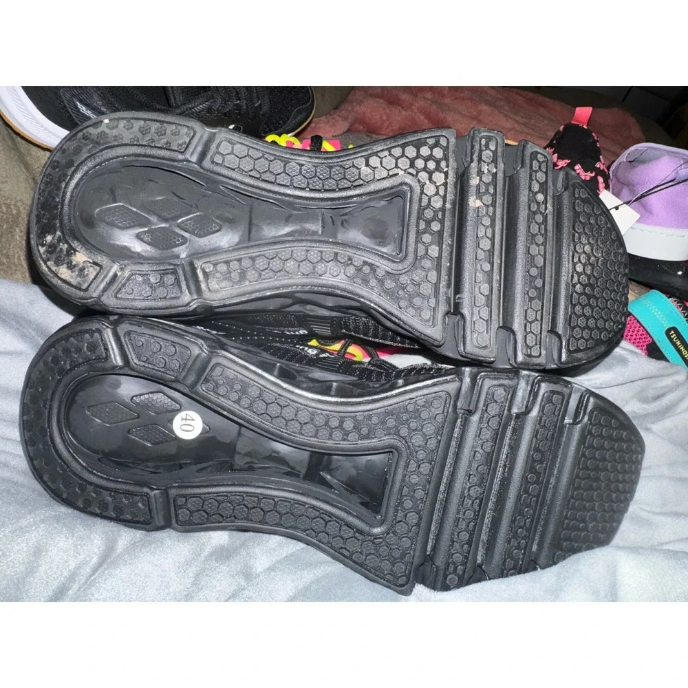 Just So So Mens Running Shoes Black White Blade Non Slip Sneakers Size 40 EU - Picture 5 of 5